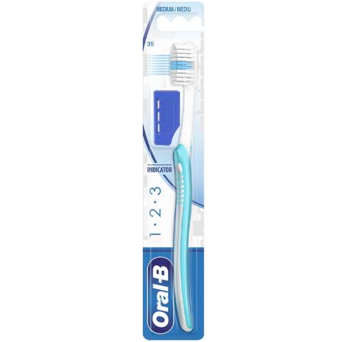 Oral-B 123 Indicator Medium Toothbrush 35mm Χειροκίνητη Οδοντόβουρτσα με Μέτριες Ίνες 1 Τεμάχιο - Γαλάζιο / Μπλε